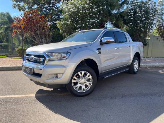 FORD RANGER 3.2 LIMITED 4X4 CD 20V DIESEL 4P AUTOMÁTICO FORD RANGER 3.2 LIMITED 4X4 CD 20V DIESEL 4P AUTOMÁTICO